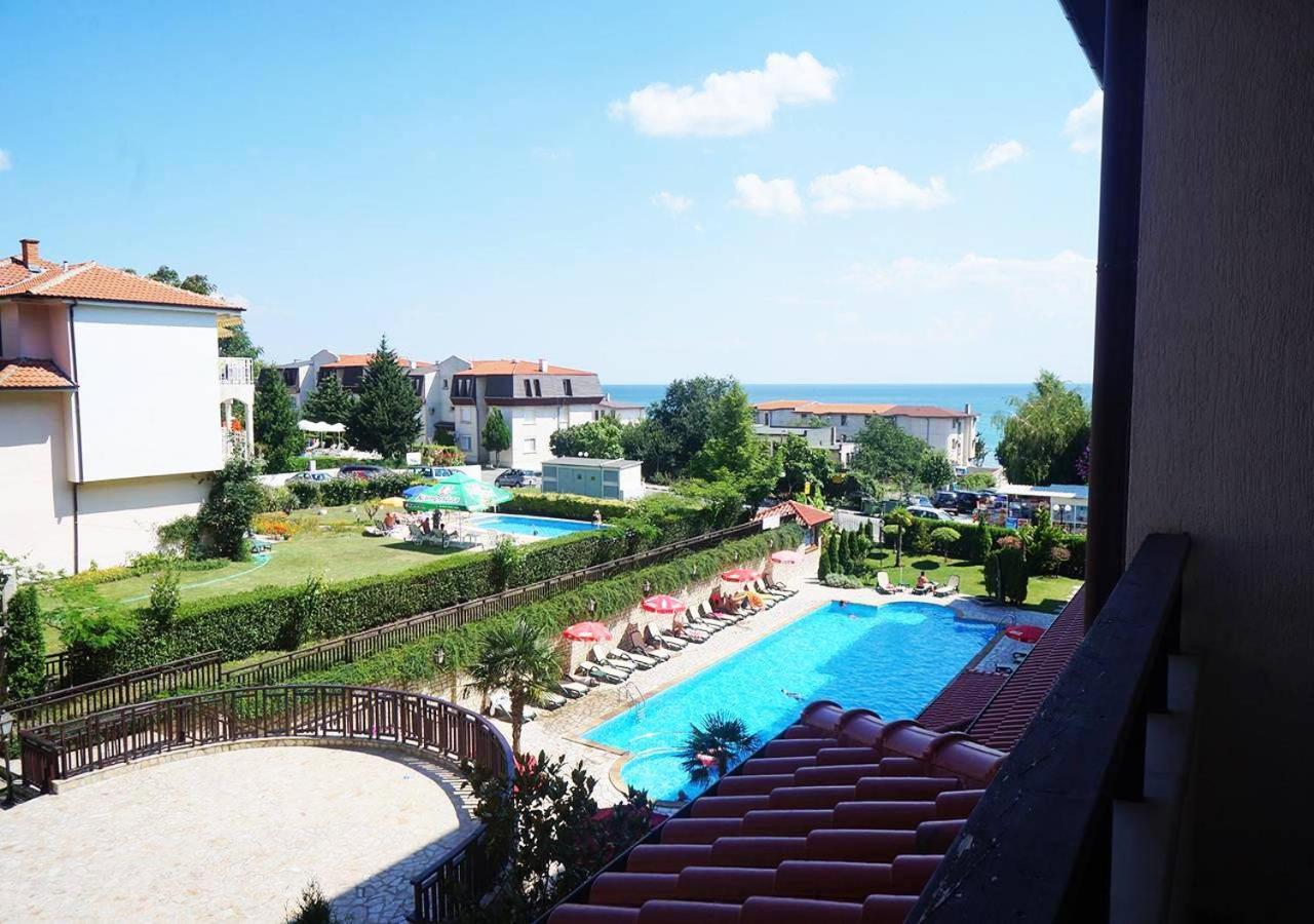 Dom-El Real Apartments Amphora Светий Влас Екстер'єр фото