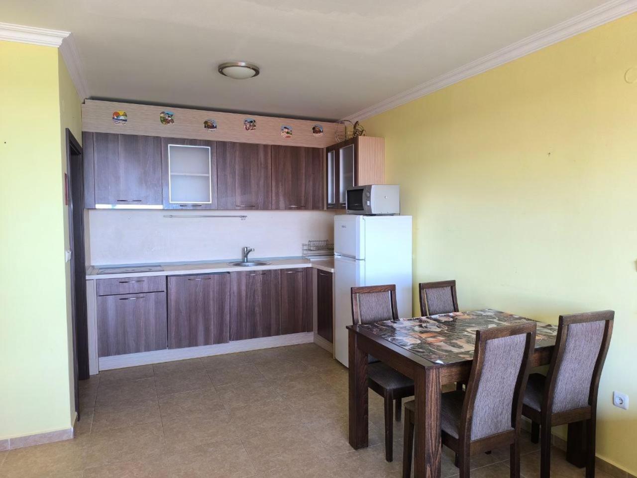 Dom-El Real Apartments Amphora Светий Влас Екстер'єр фото