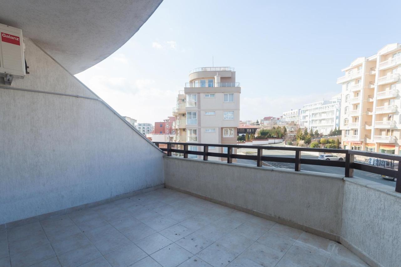 Dom-El Real Apartments Amphora Светий Влас Екстер'єр фото
